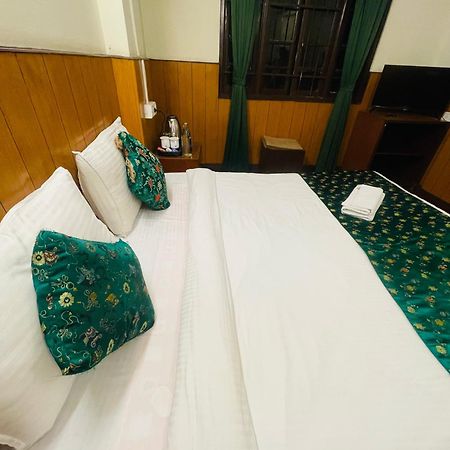 Hotel Palm Street Near Taj Agra  Eksteriør billede